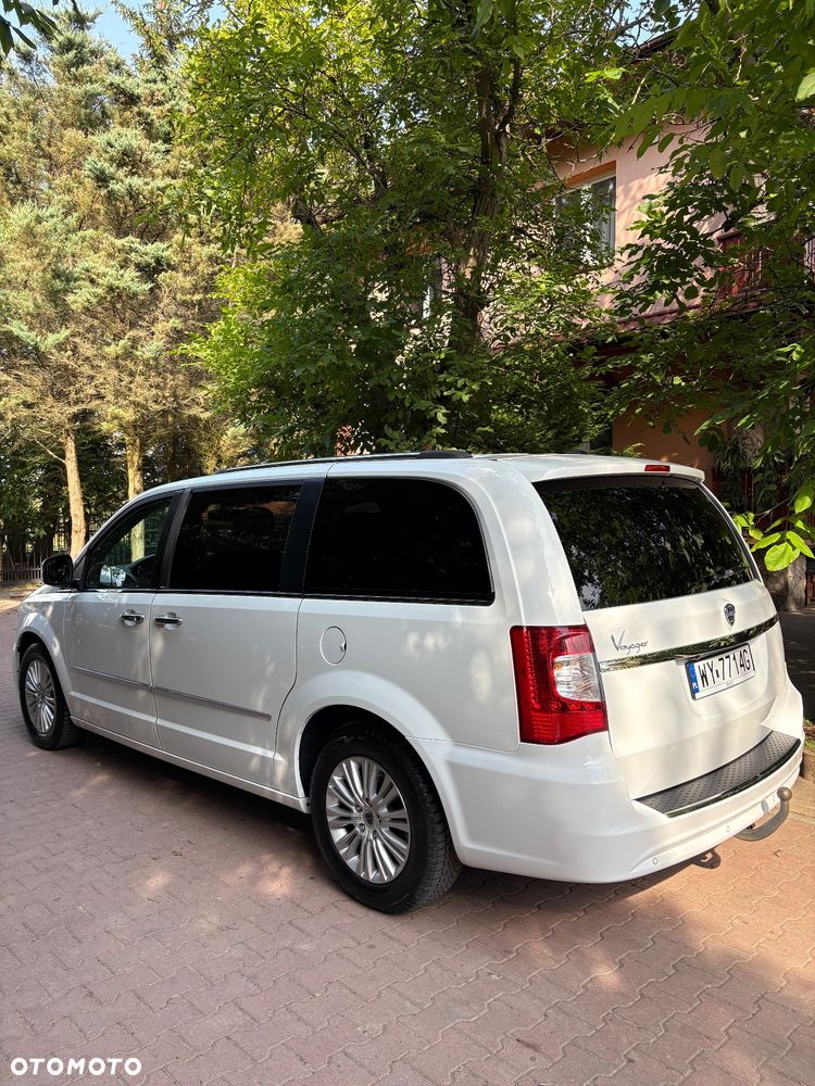 Lancia Voyager 3.6 Platinum - 5