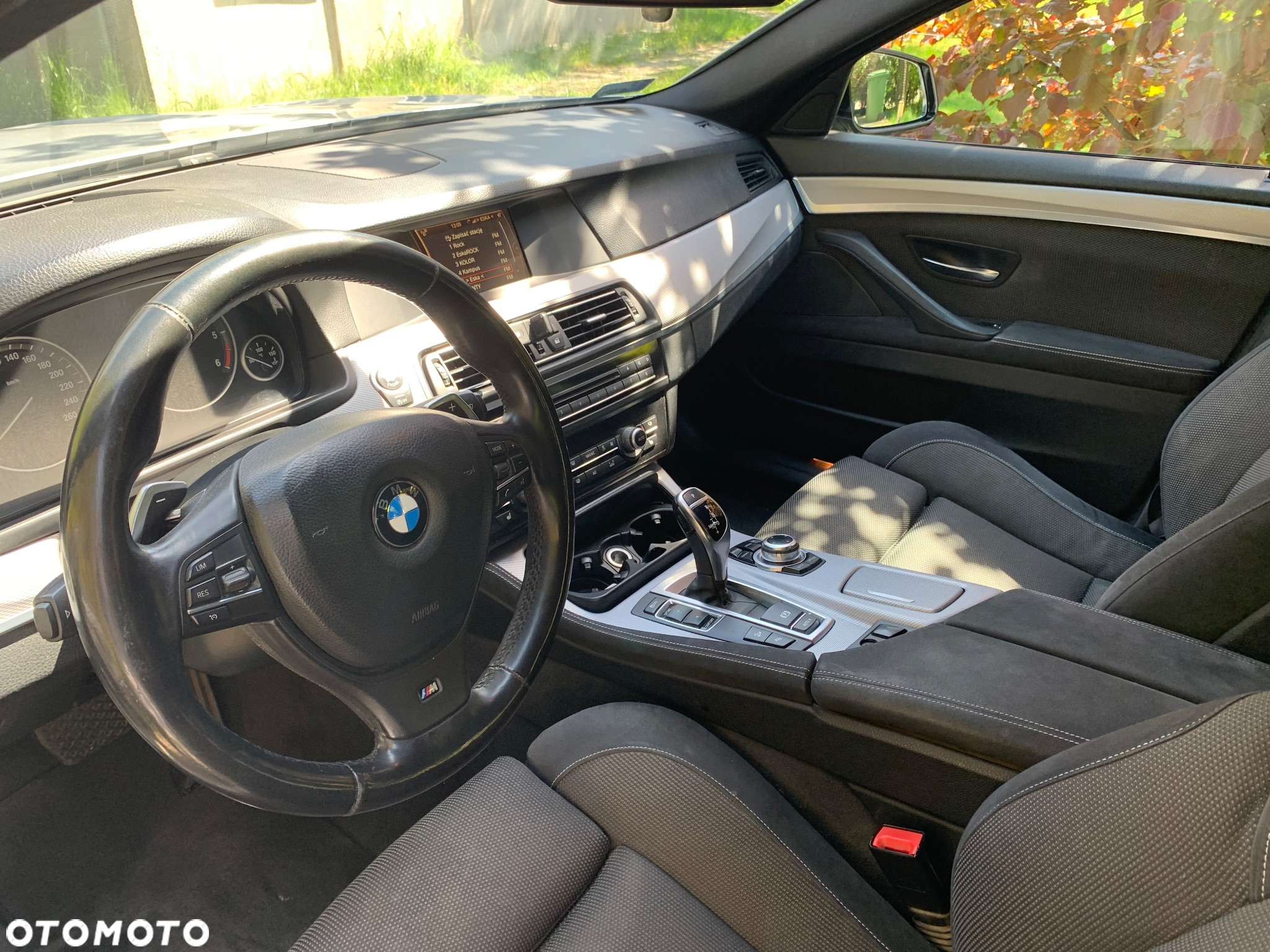 BMW Seria 5 525d xDrive - 23