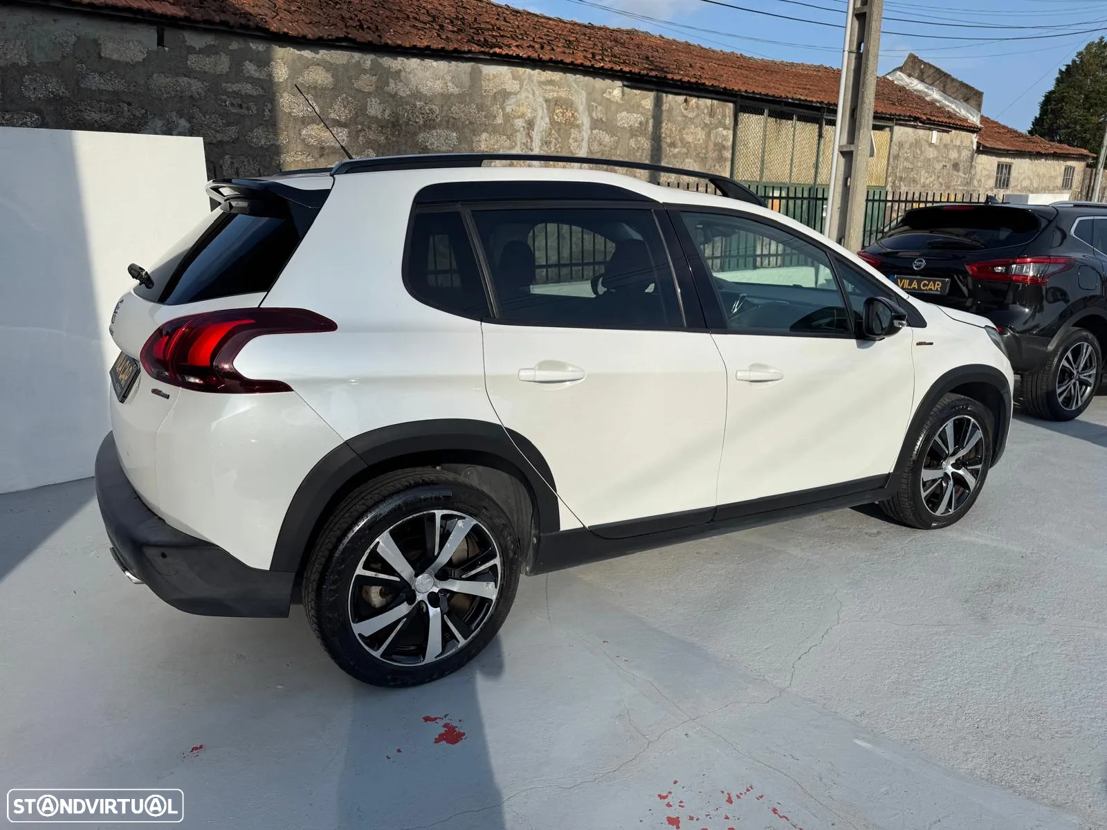 Peugeot 2008 1.2 PureTech GT Line EAT6 - 5