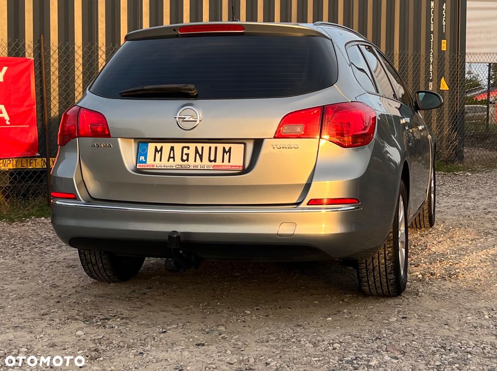 Opel Astra 1.4 Turbo Sports Tourer - 32