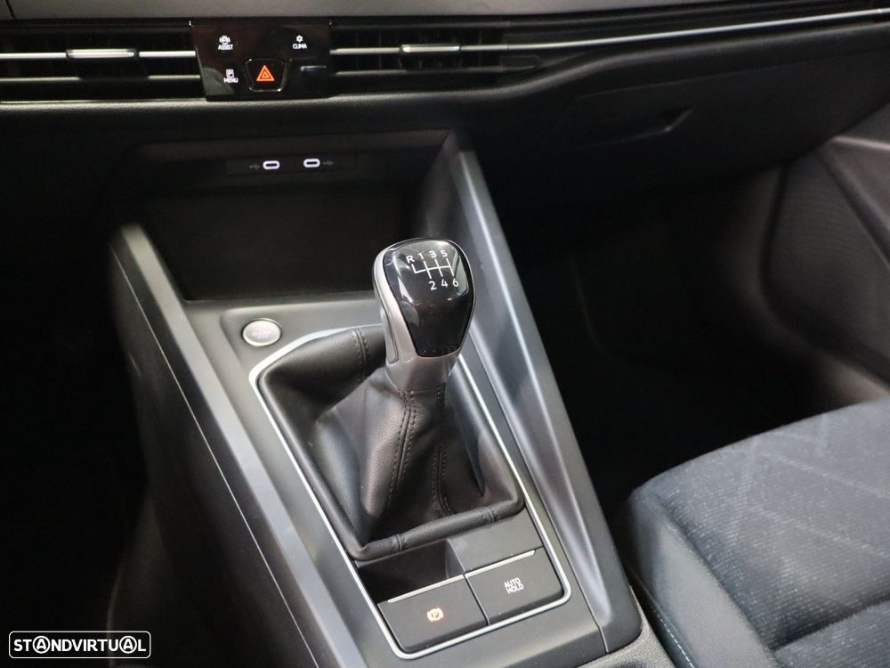 VW Golf Variant 2.0 TDi - 19