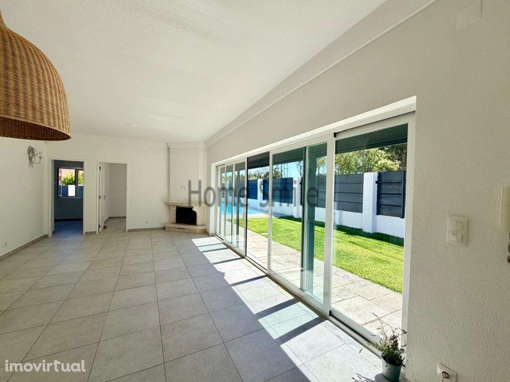 MORADIA ISOLADA TERREA COM PISCINA - Grande imagem: 5/24