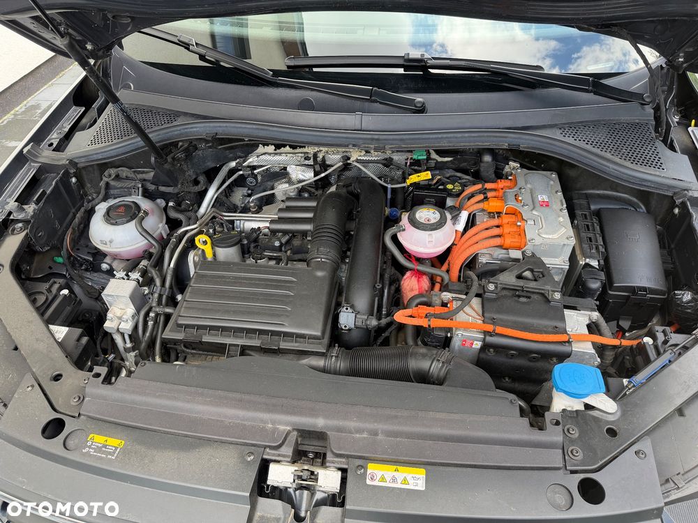 Volkswagen Tiguan - 10