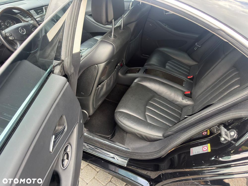Mercedes-Benz CLS - 14