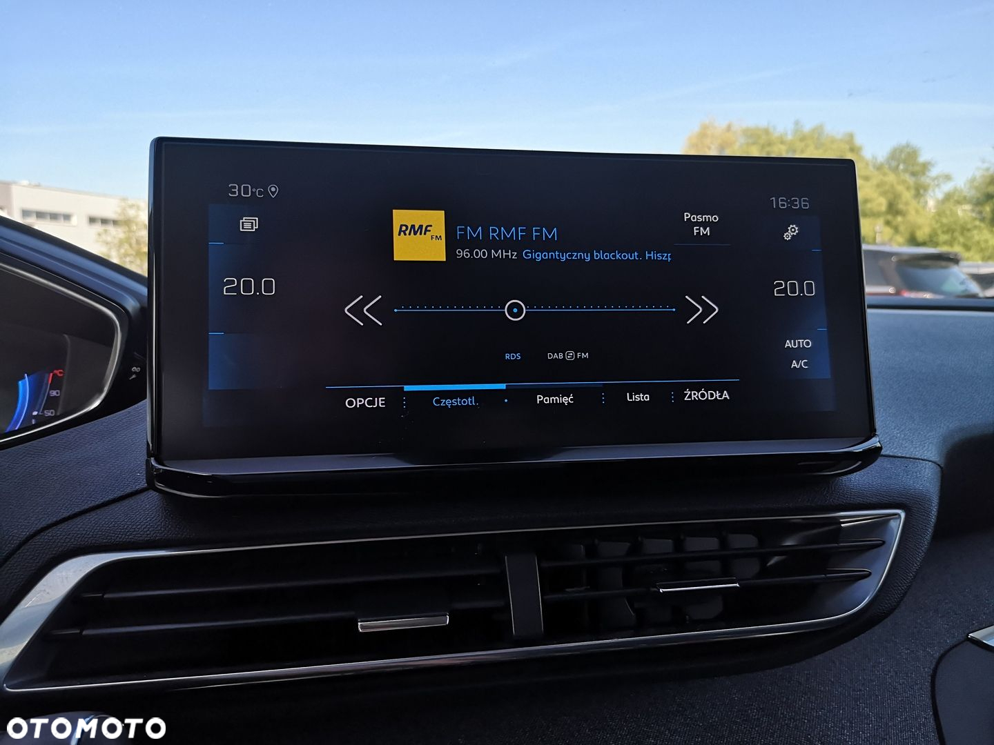 Peugeot 3008 1.2 PureTech Allure S&S EAT8 - 13