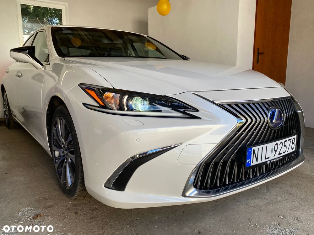 Lexus ES 300h Elegance - 1