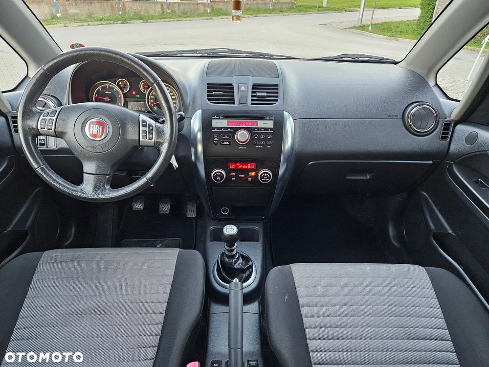 Fiat Sedici 2.0 Multijet DPF 4x4 Lounge - 25