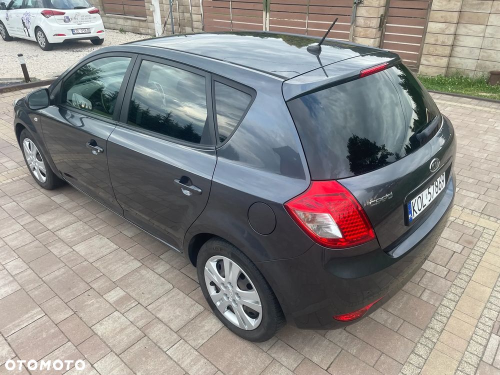 Kia Ceed 1.4 CVVT Spirit - 7