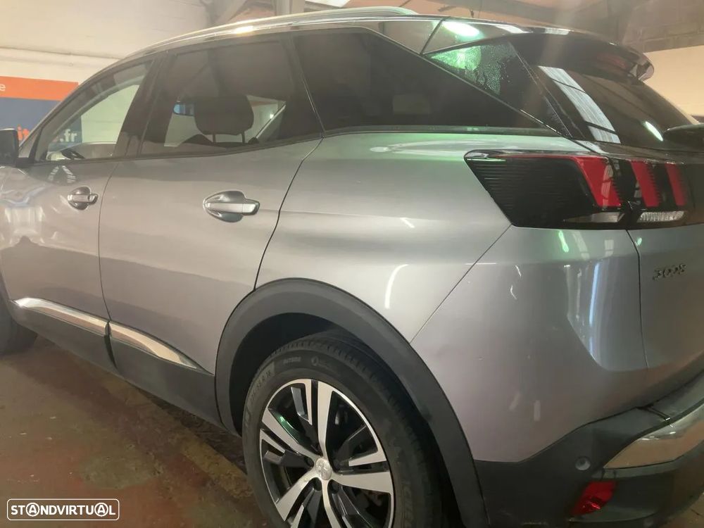 Peugeot 3008 1.2 PureTech Allure Pack - 4
