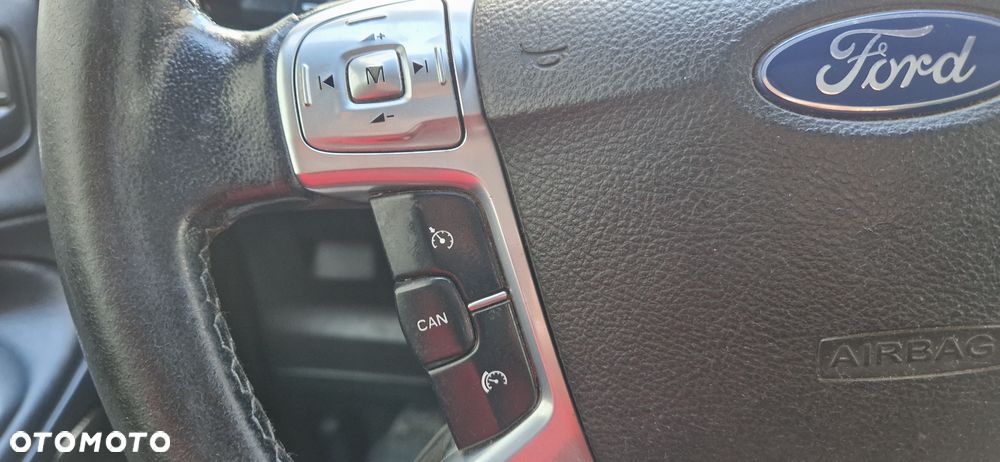Ford S-Max 2.0 TDCi DPF Titanium - 16