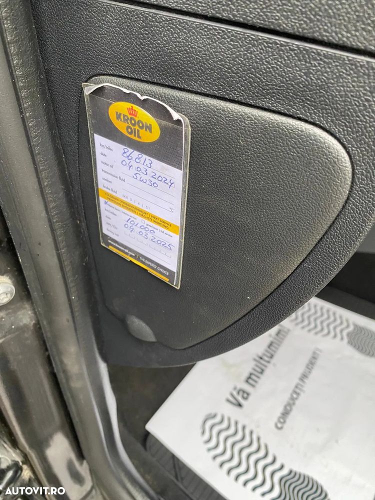 Dacia Duster 1.6 16V 105 4x2 Laureate - 9