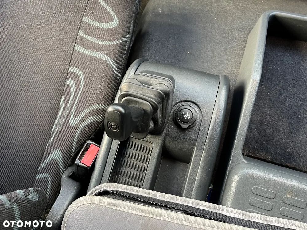 Iveco EUROCARGO 120E22 - 30