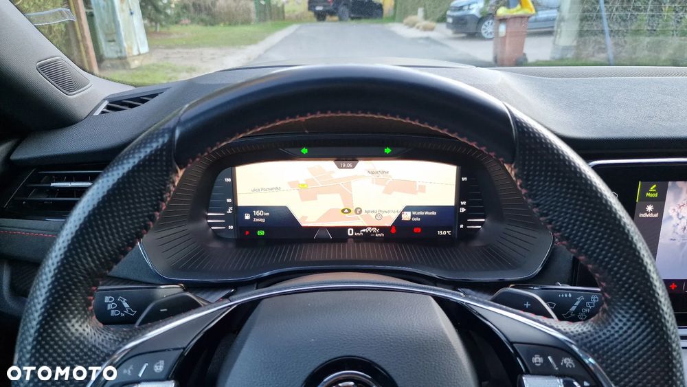 Skoda Octavia 2.0 TDI DSG RS - 26