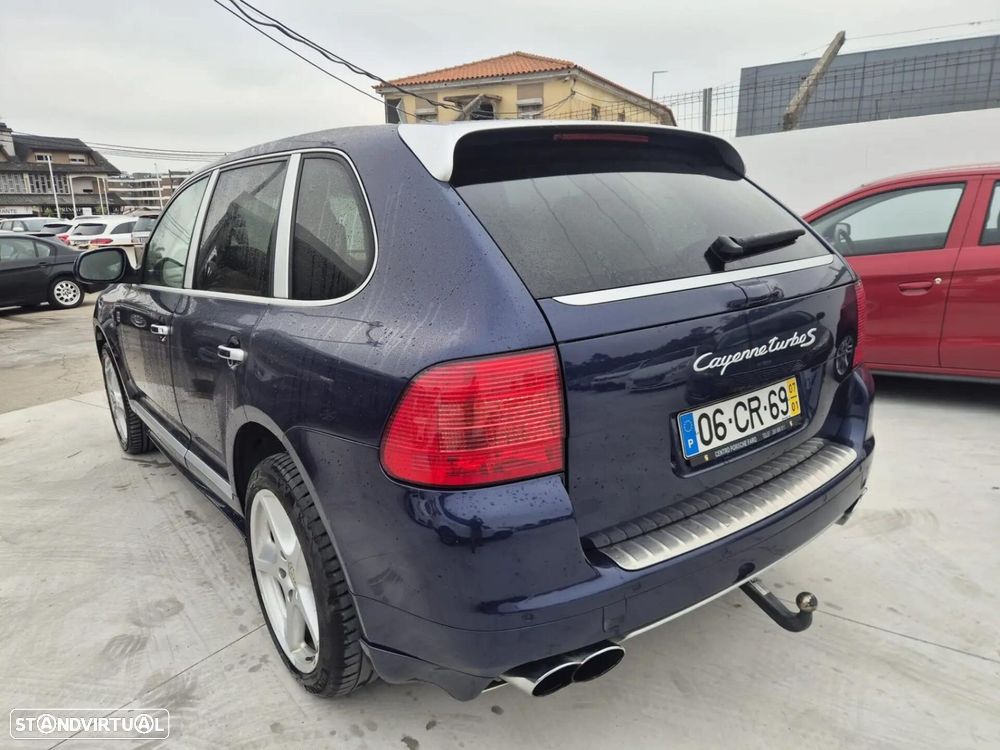 Porsche Cayenne Turbo - 9