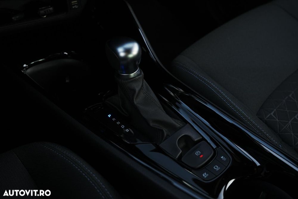 Toyota C-HR 1.8 HSD 122 CP 4x2 CVT Style - 17