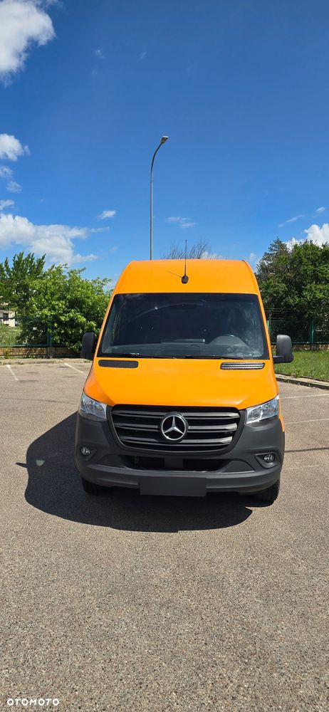 Mercedes-Benz SPRINTER - 4