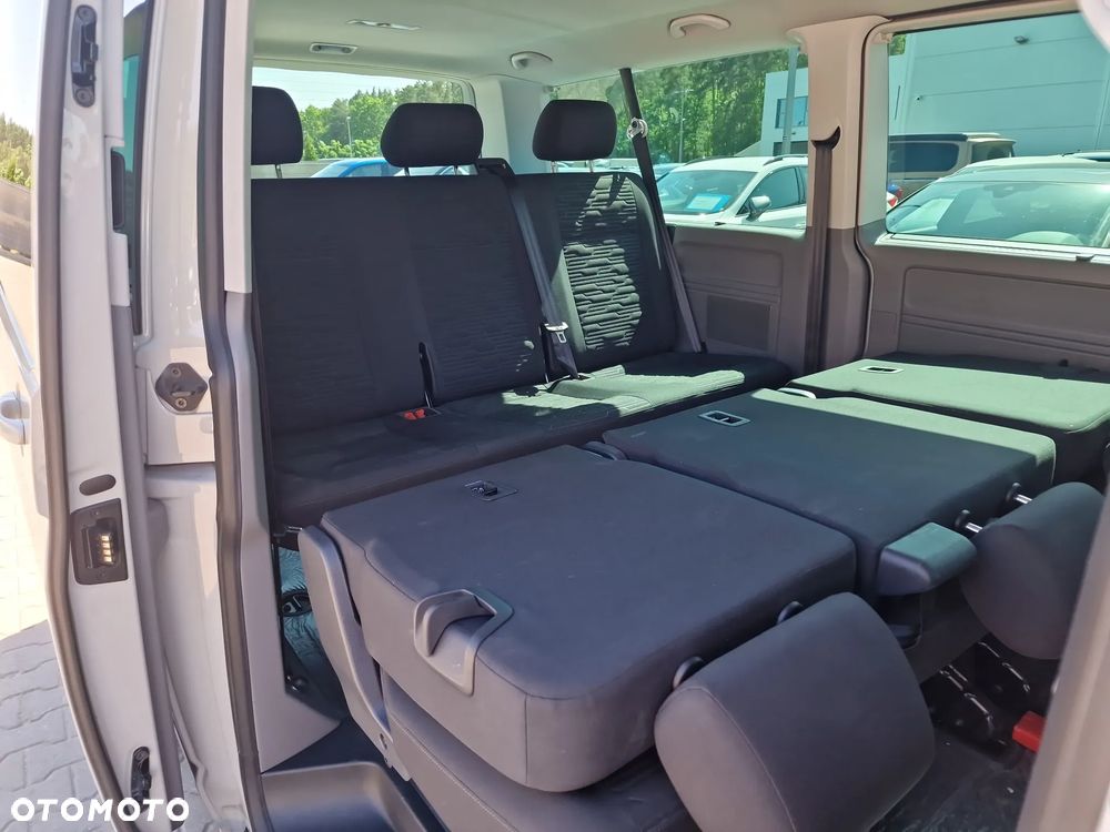 Volkswagen Caravelle - 22
