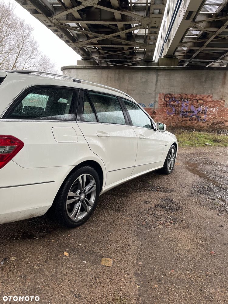 Mercedes-Benz Klasa E 200 CGI BlueEFFICIENCY Automatik - 6