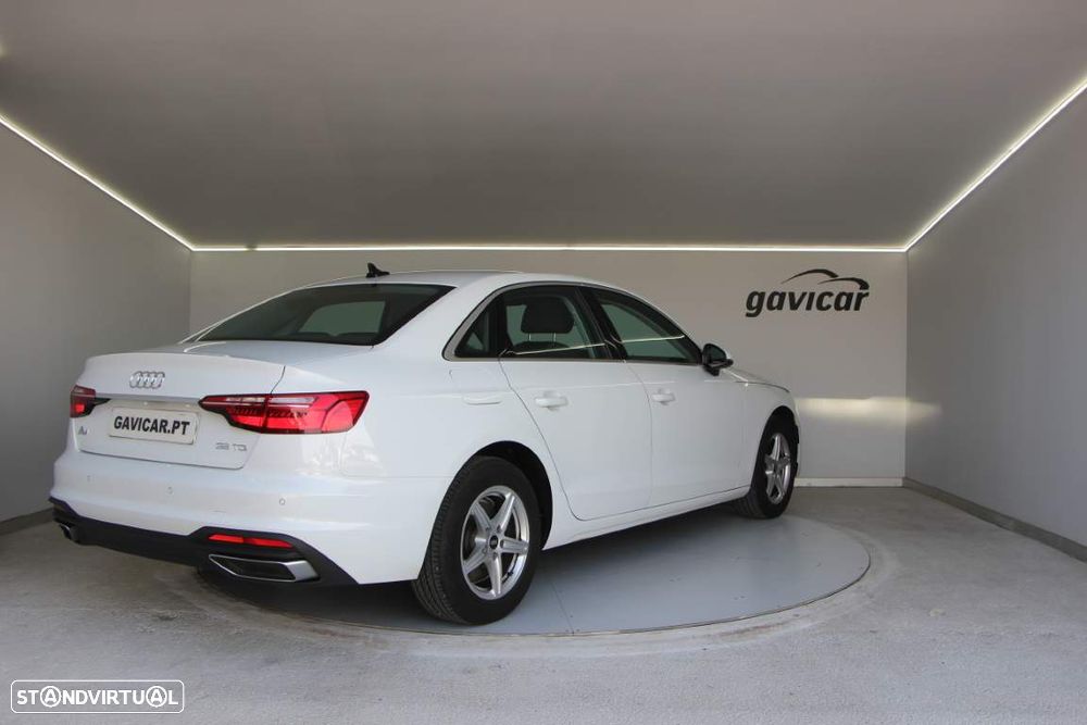 Audi A4 35 TDI S tronic - 21