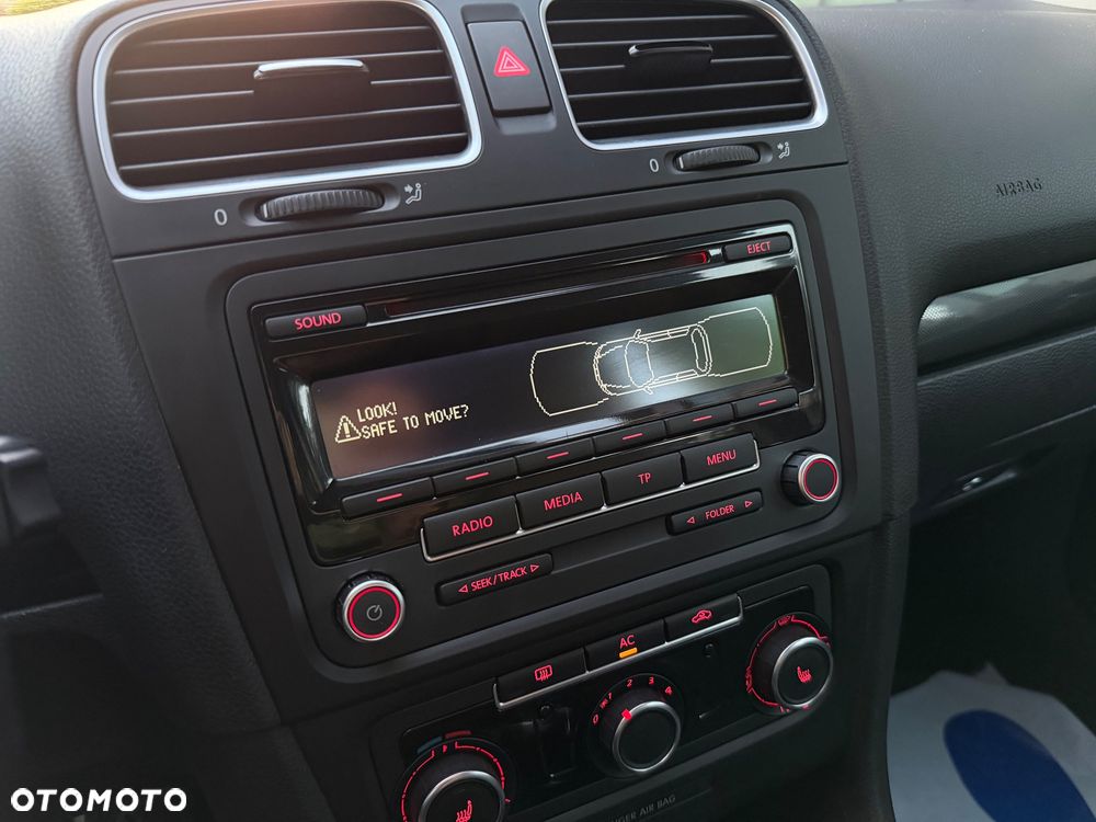 Volkswagen Golf - 37