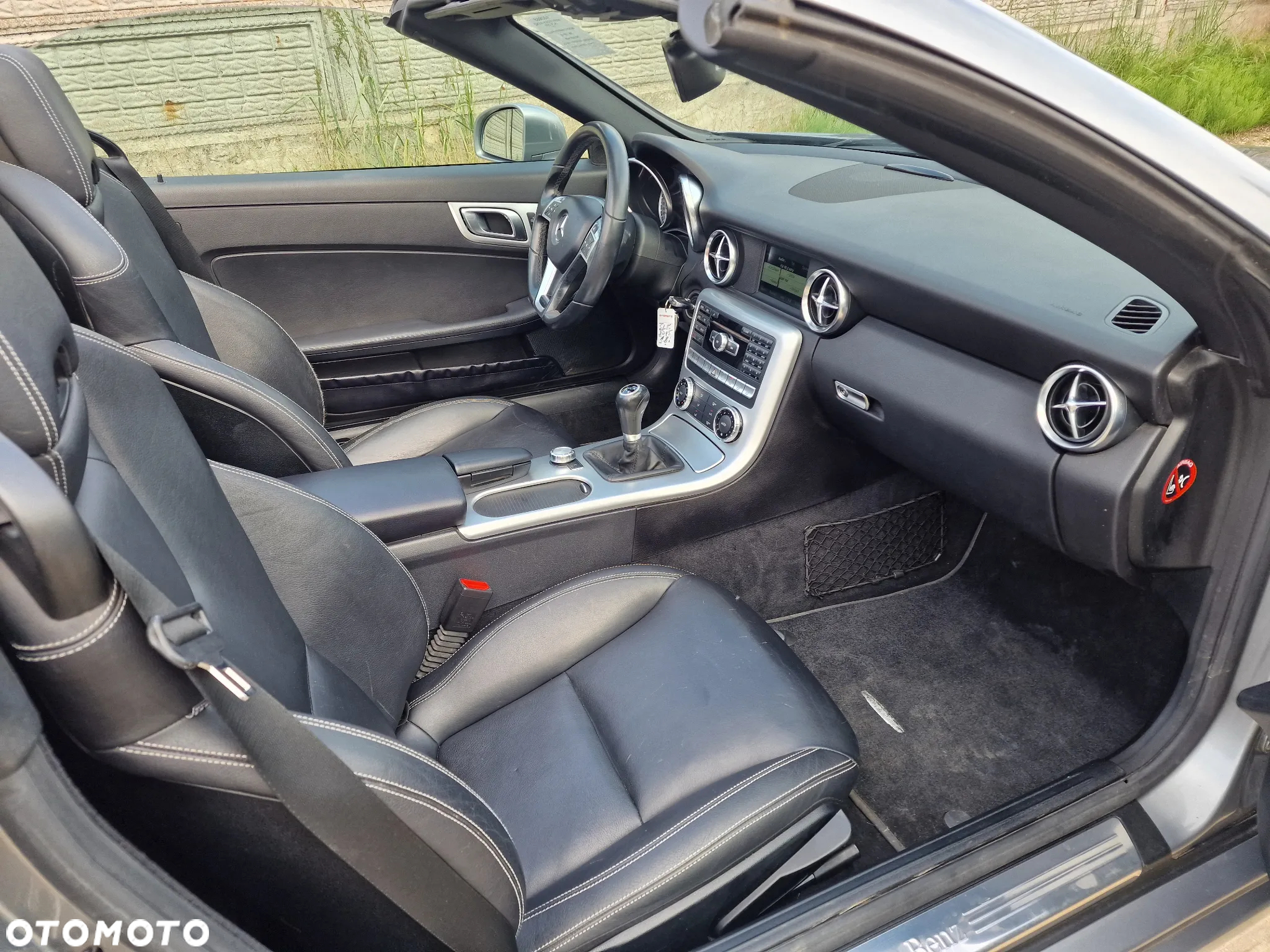 Mercedes-Benz SLK 200 (BlueEFFICIENCY) - 12