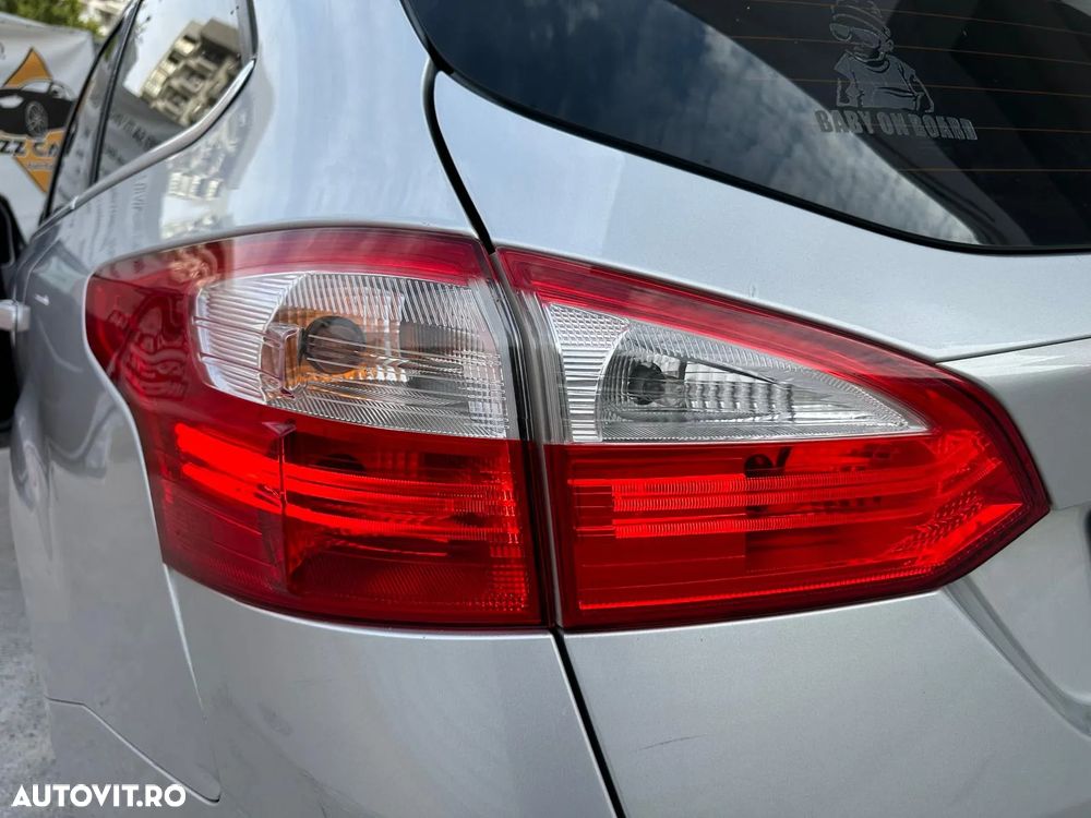 Ford Focus - 12