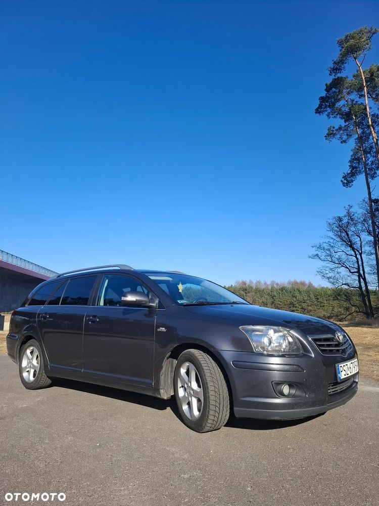 Toyota Avensis 2.2 D-4D Prestige - 3