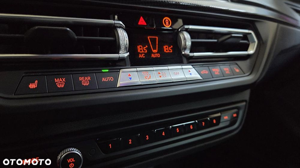 BMW 1M - 21
