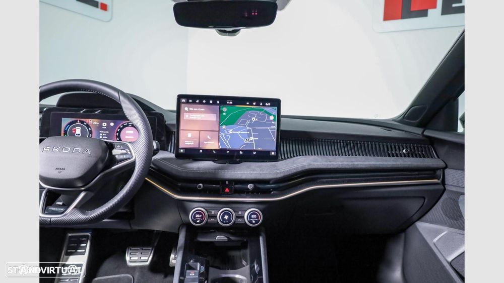 Skoda Superb 1.5 TSI iV Sportline DSG - 14