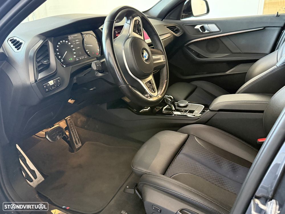 BMW 118 i Pack Desportivo M Auto - 11
