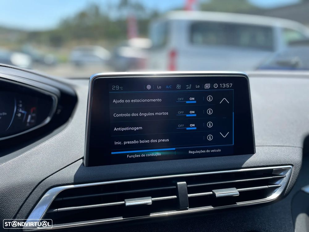 Peugeot 5008 PureTech 130 Stop & Start Allure Pack - 25
