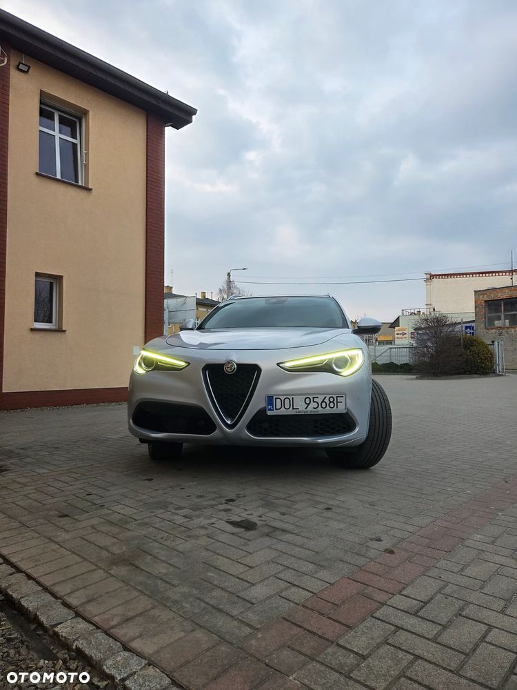 Alfa Romeo Stelvio 2.0 Turbo 16V AT8-Q4 Veloce - 7
