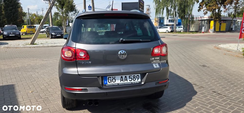 Volkswagen Tiguan 2.0 TDI DPF BlueMotion Technology Exclusive - 12