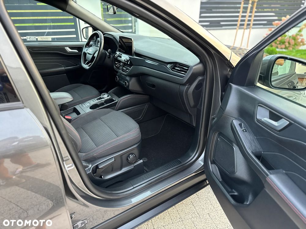Ford Kuga 2.5 Duratec FHEV ST-LINE - 27