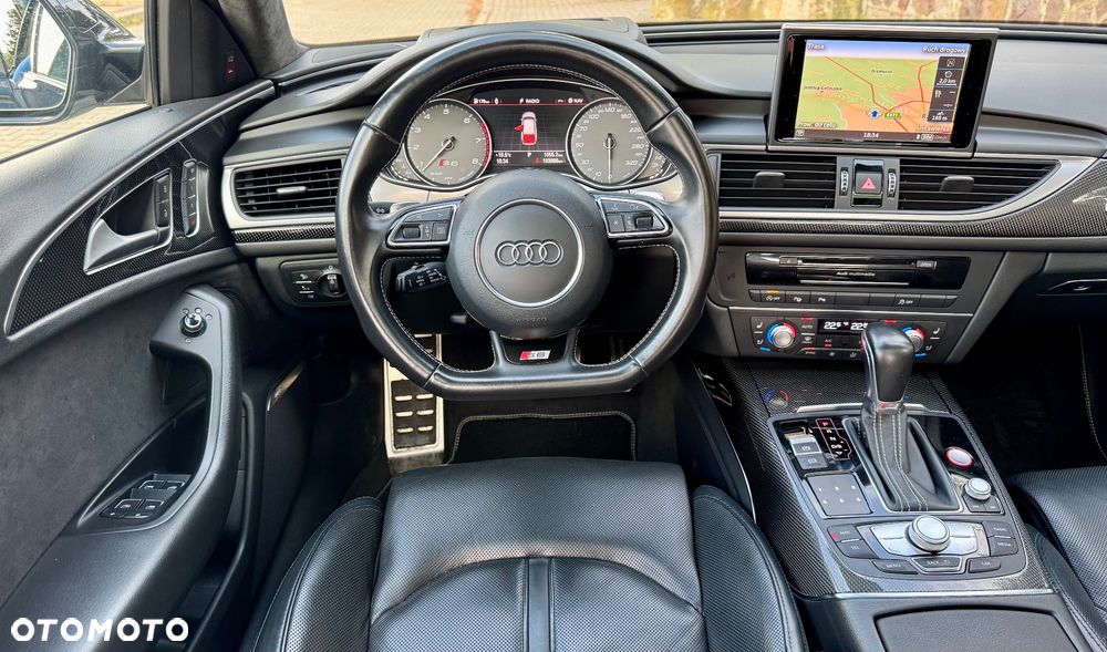 Audi S6 Avant - 15