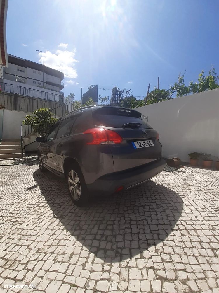 Peugeot 2008 1.6 BlueHDi Style - 3