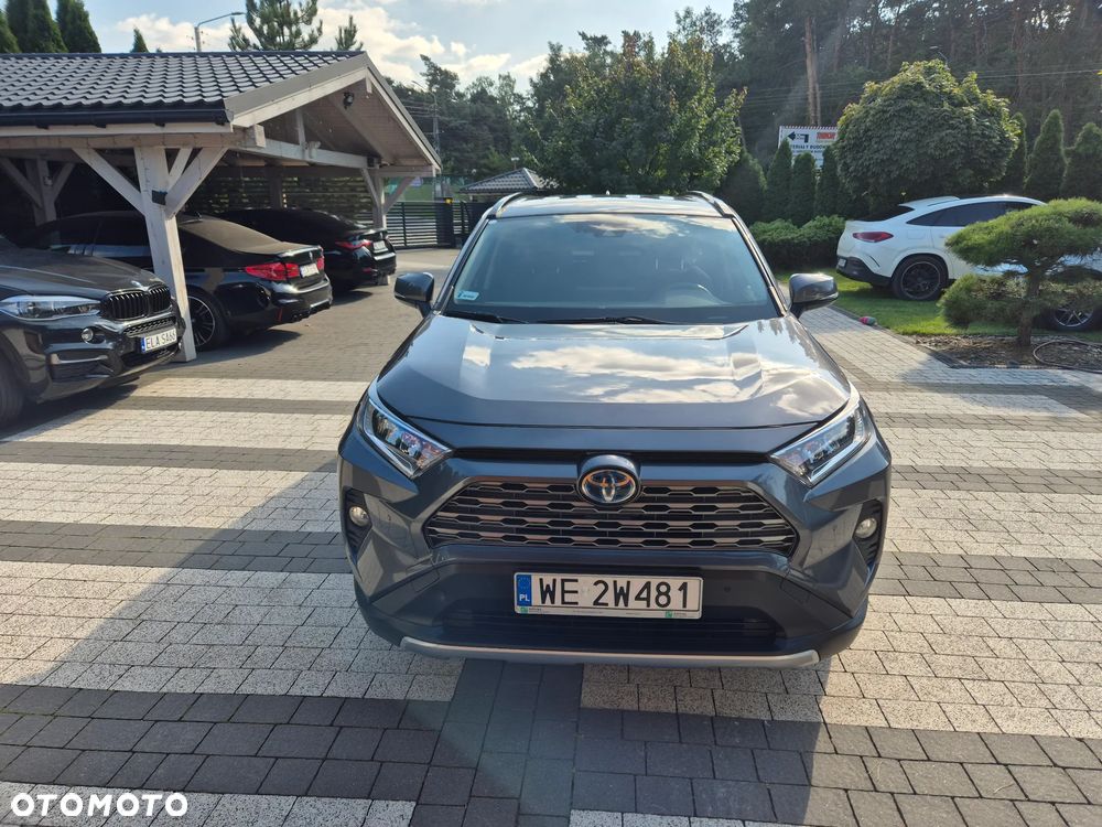 Toyota RAV4 - 6