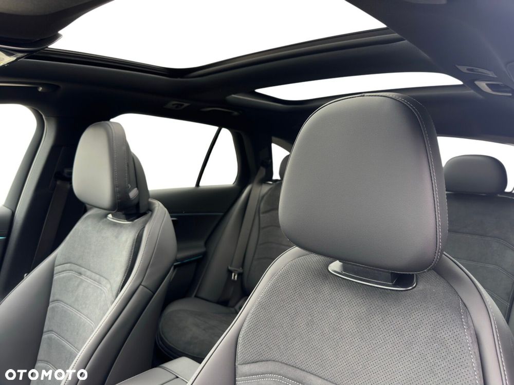 Mercedes-Benz Klasa E 220 d mHEV 4-Matic AMG 9G-Tronic - 15
