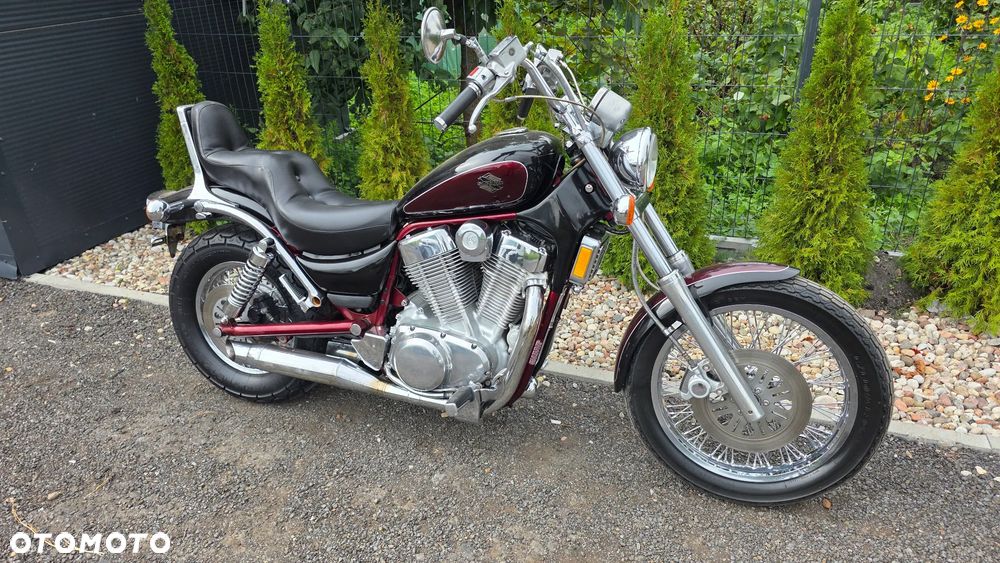 Suzuki Intruder - 2