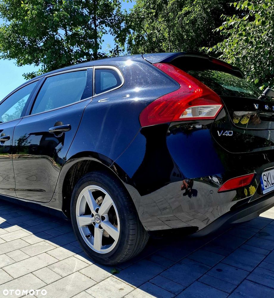 Volvo V40 - 2