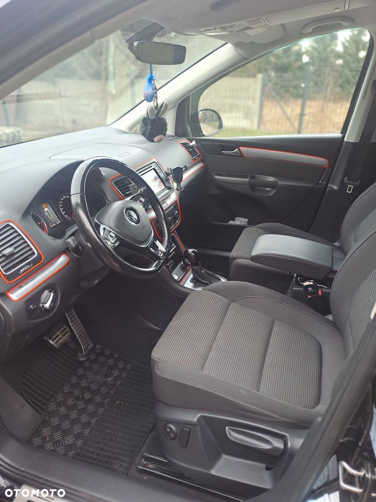 Volkswagen Sharan 2.0 TDI DSG (BlueMotion Technology) Highline - 17