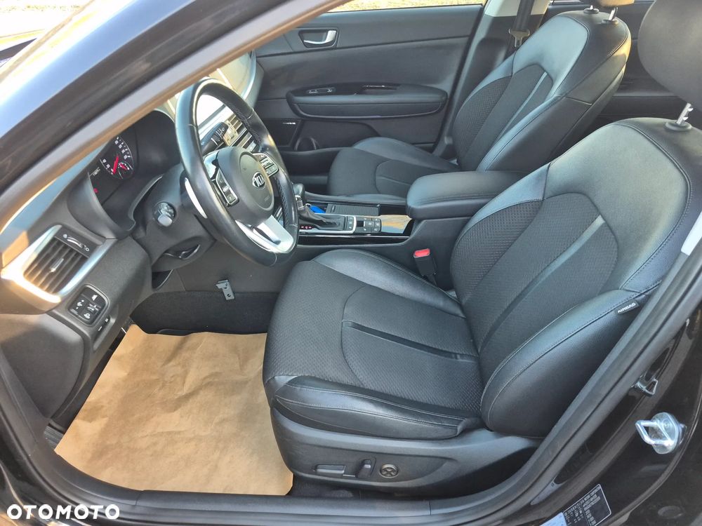 Kia Optima Sportagon 1.6 T-GDI DCT OPF GT Line - 34