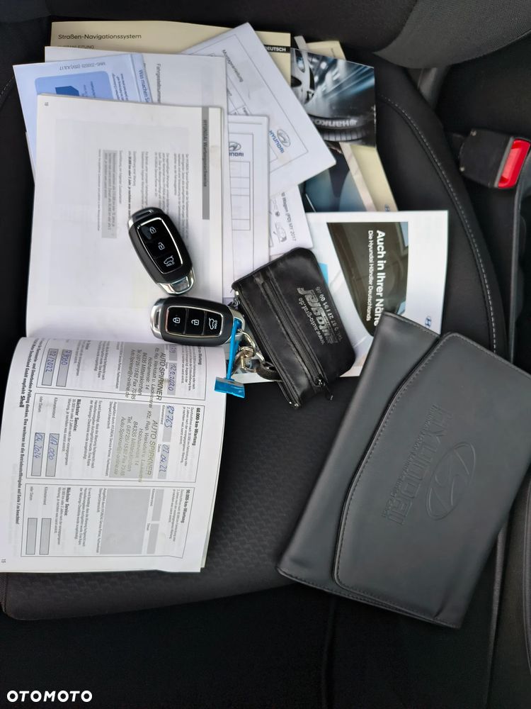 Hyundai i30 blue Kombi 1.6 CRDi Premium - 22