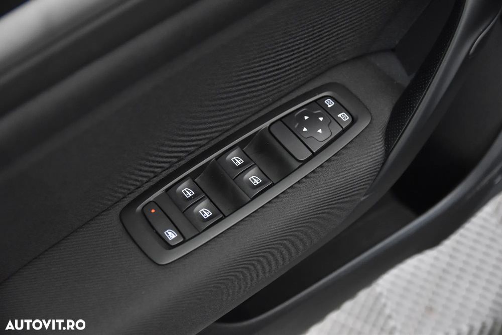 Renault Megane TCe 140 EDC GPF Intens - 13