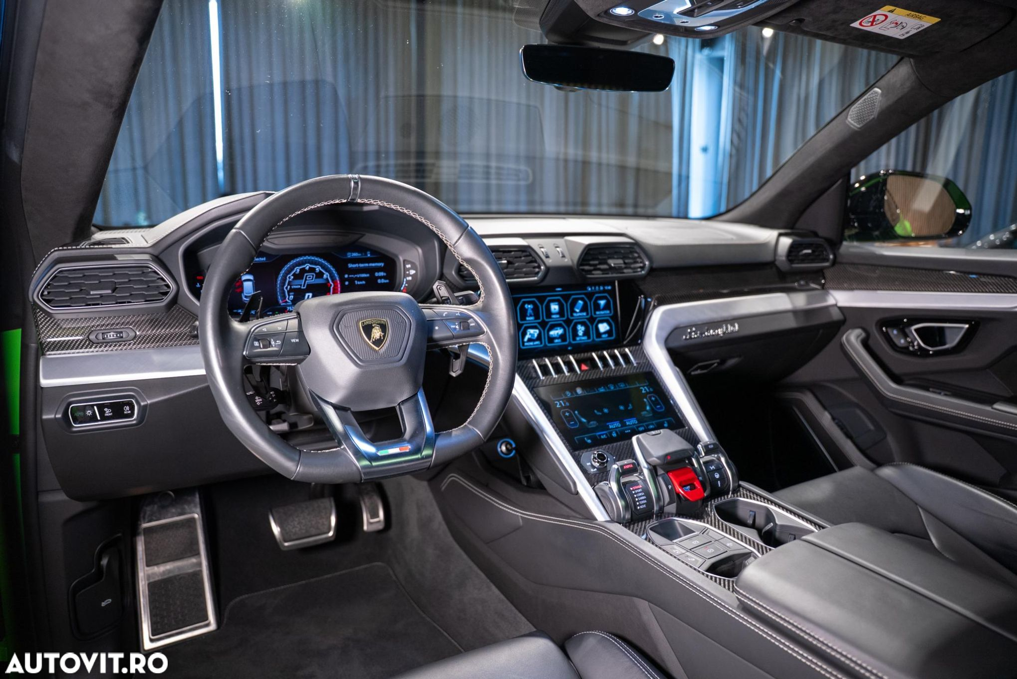 Lamborghini URUS - 9