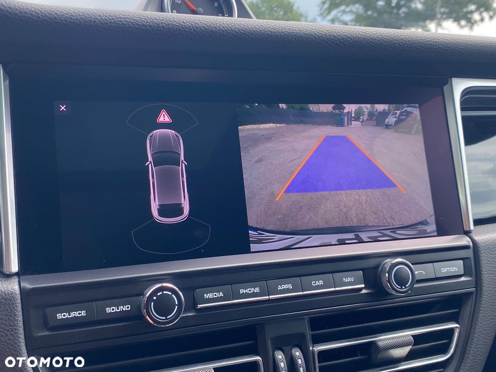 Porsche Macan Standard - 19