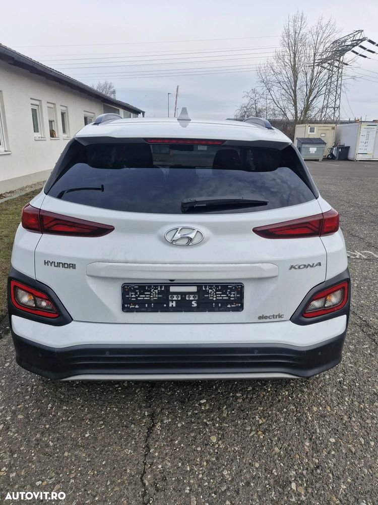 Hyundai KONA Advantage - 4