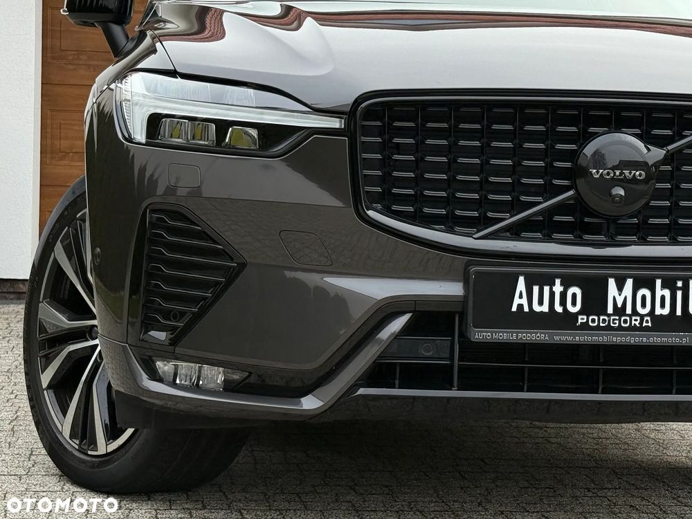 Volvo XC 60 B4 D AWD Plus Dark - 1