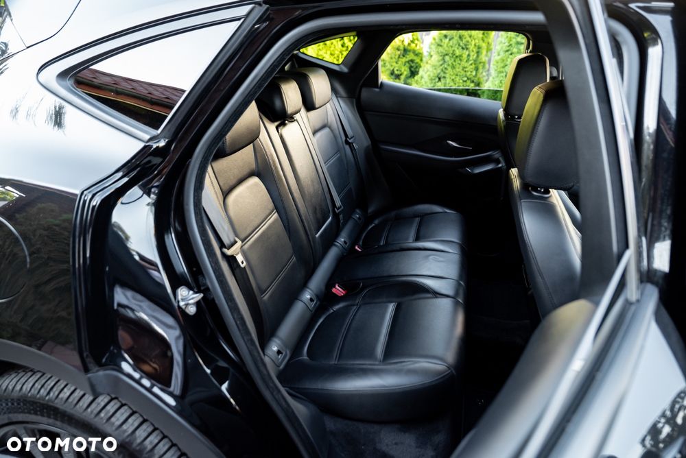 Jaguar E-Pace P250 AWD R-Dynamic - 24