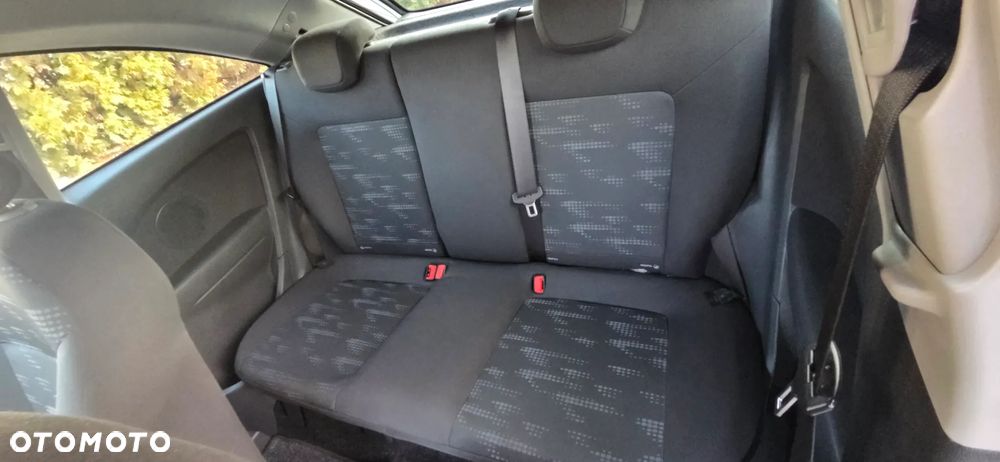 Opel Corsa 1.2 16V Enjoy - 28